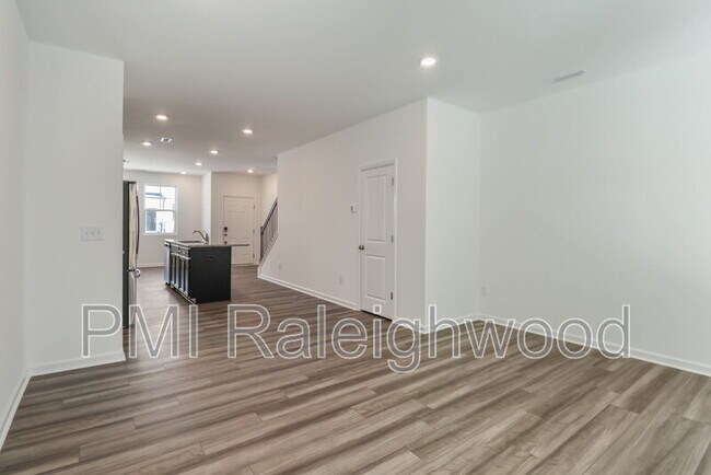 Building Photo - 1515 Crescent Townes Wy