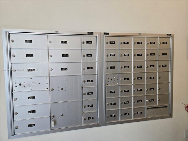 Building Photo - 7275 SW 89th St