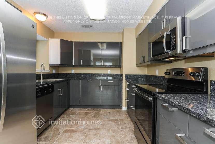 Building Photo - 2506 Neal Dr