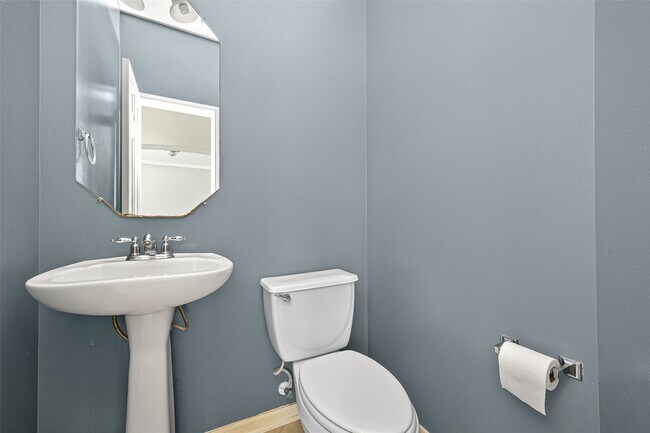 Building Photo - 10815 Lake Raven Ct