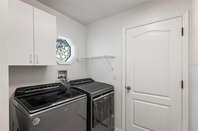 Building Photo - 20 Conley Ct
