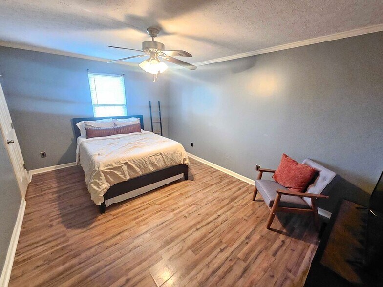 Building Photo - 4797 E Richmond Shop Rd