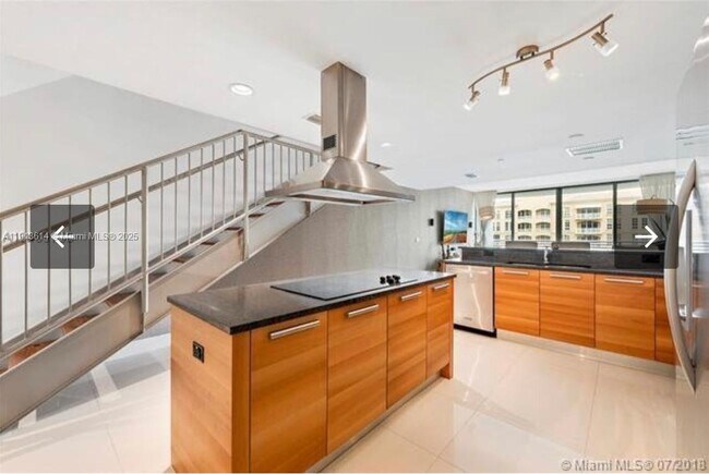 Building Photo - 2950 NE 188th St