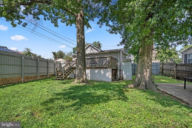 Building Photo - 5001 Fable St