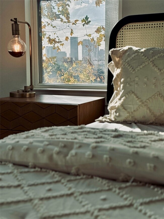 Building Photo - 3205 Baron St