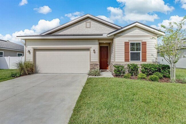 Primary Photo - Spacious 4-Bedroom Home Near Amelia Island...