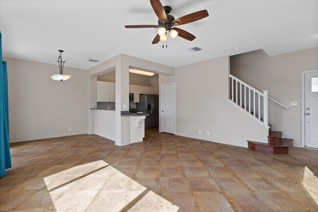 Building Photo - Perfect for Pets & Families! 4BR Ewa Beach...