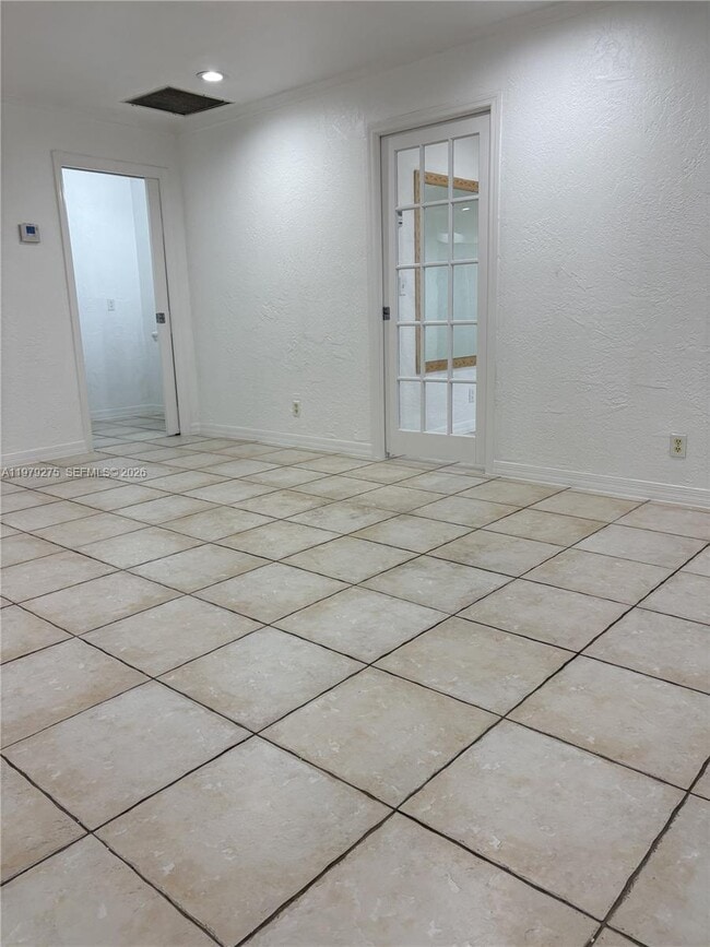 Building Photo - 1970 SW 24th Cir