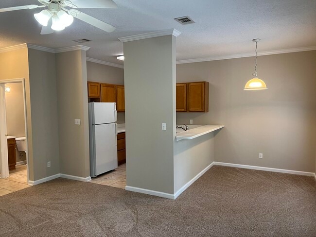 Building Photo - 732 E Mack Bayou Dr