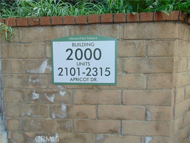 Building Photo - 2203 Apricot Dr