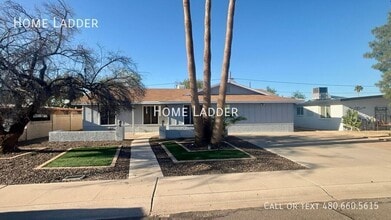 Building Photo - 1128 E Broadmor Dr