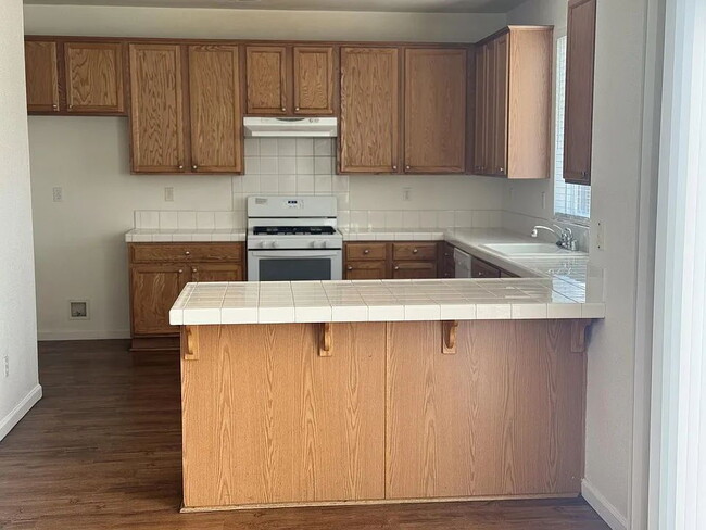 Building Photo - 4216 Kirsten Dr