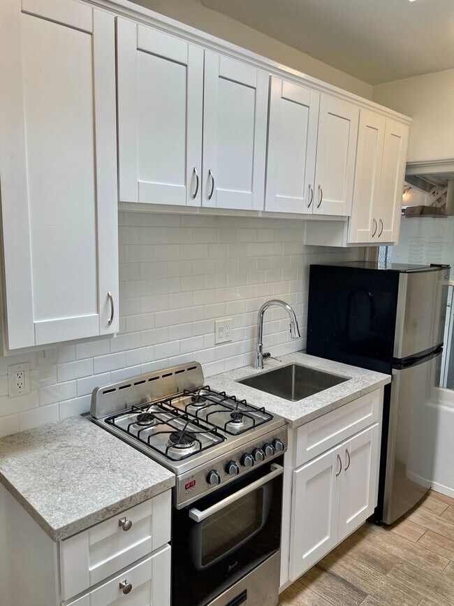 Building Photo - 1 bed 1 bath Kensington