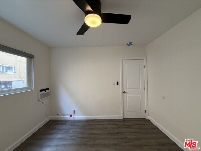 Building Photo - 11543 Venice Blvd.