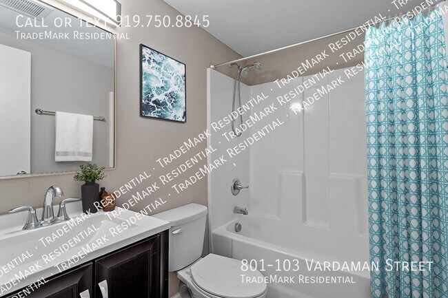 Building Photo - 801 Vardaman St