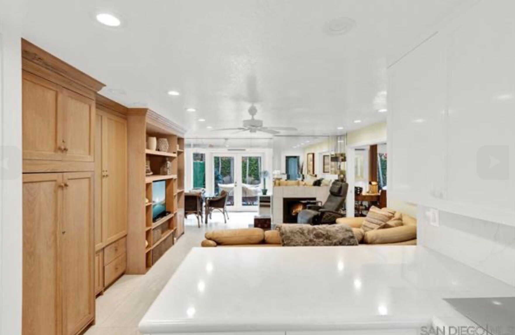 Building Photo - 1562 Camino Del Mar