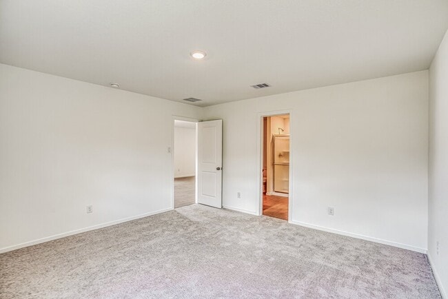 Building Photo - 15231 Abella Dr