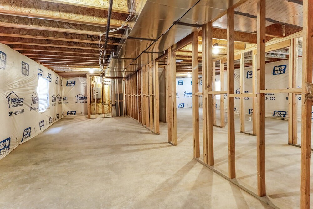 Building Photo - 2363 Spring St