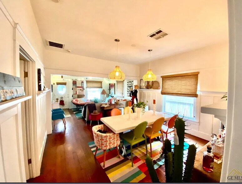 Building Photo - 1725 Maple Ave