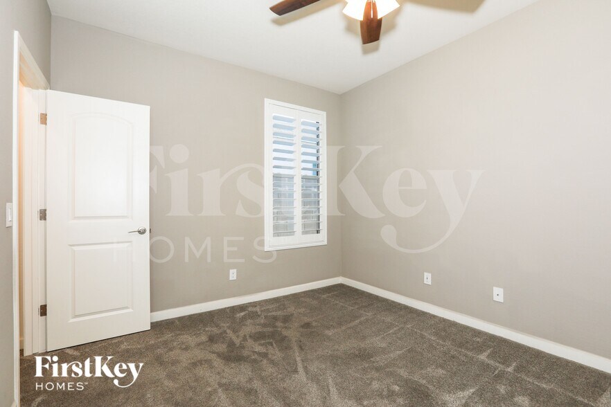 Building Photo - 4151 W Goldmine Mountain Dr