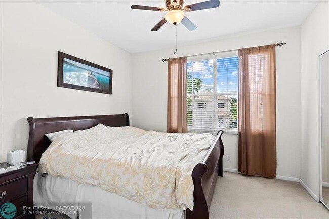 Building Photo - 9728 Vineyard Ct