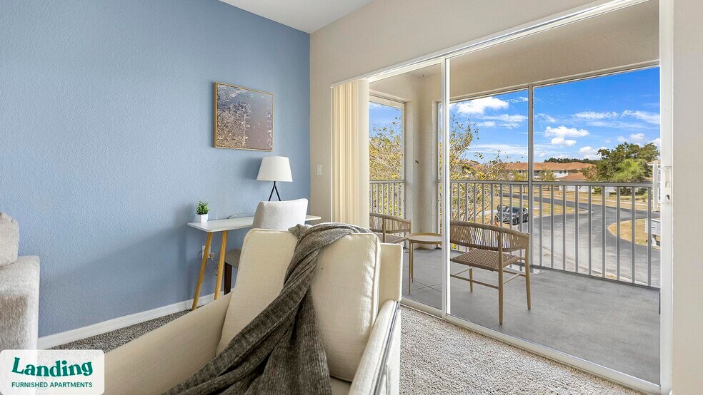 Building Photo - 3695 Island Club Dr