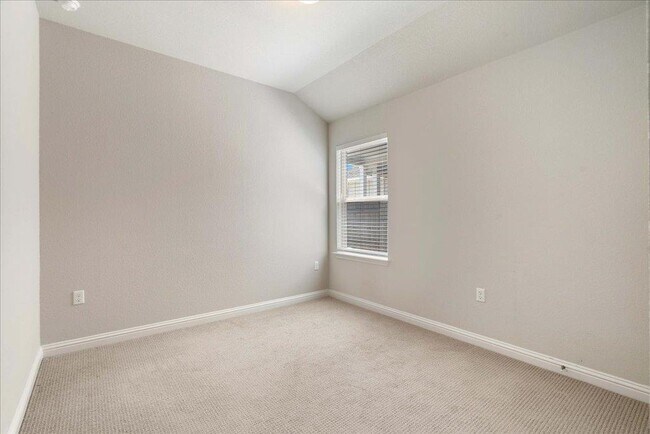 Building Photo - 8205 Cottage Rose Dr