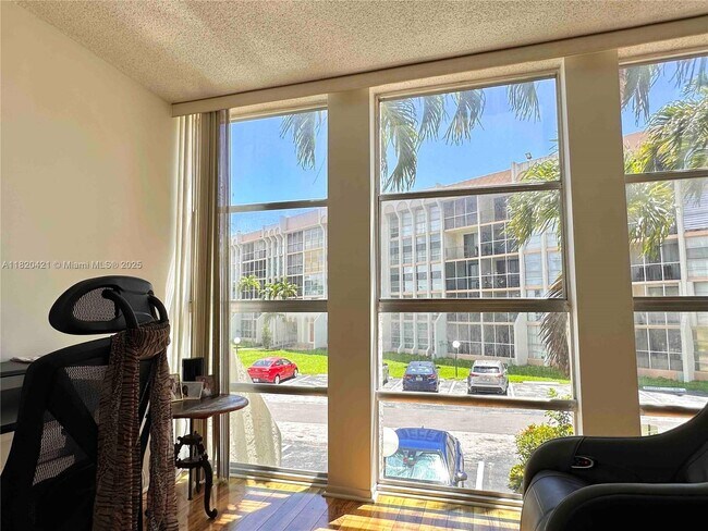 Building Photo - 601 Three Islands Boulevard