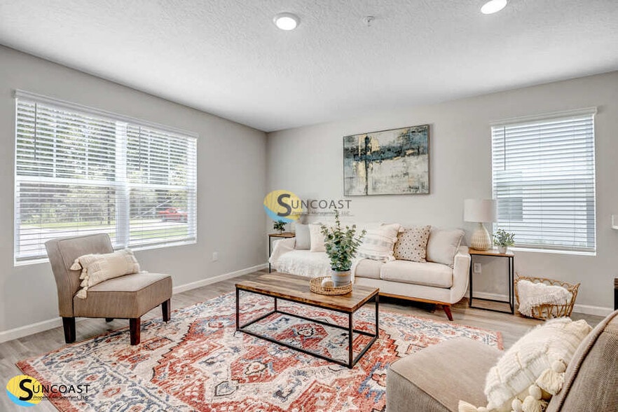 Building Photo - 6421 Breezy Oaks Wy