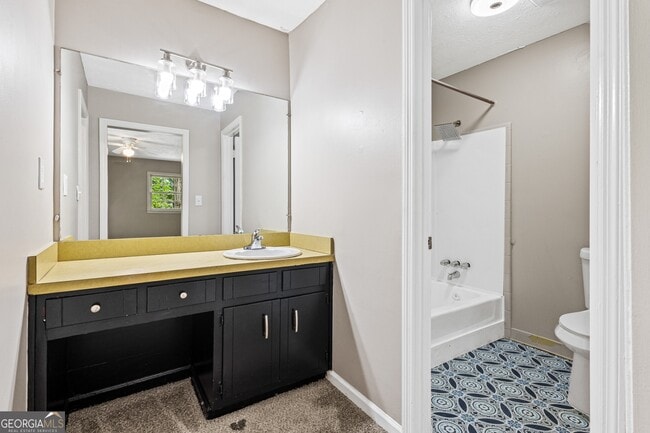 Building Photo - 1056 Mandalay Ct SW