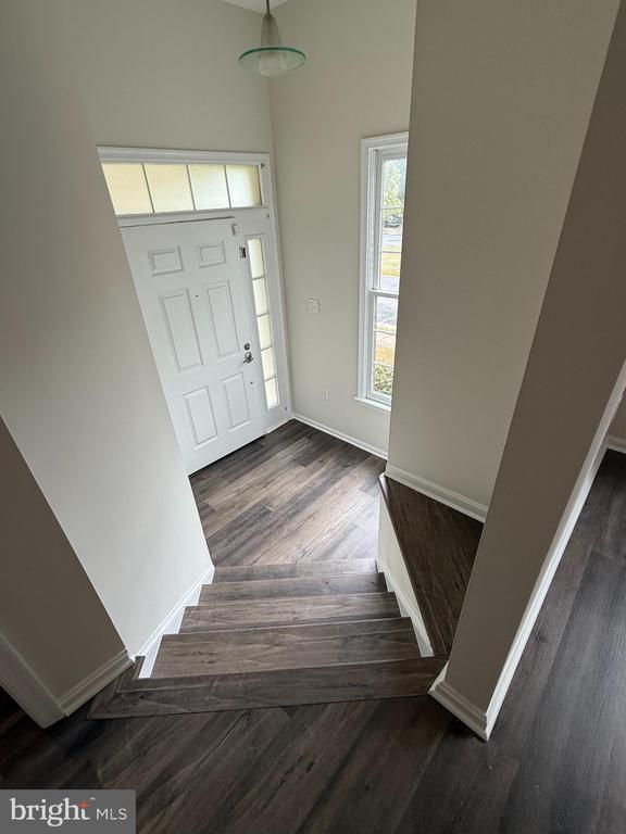 Building Photo - 46748 Woodmint Terrace