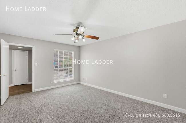 Building Photo - 745 N Hazelton Dr