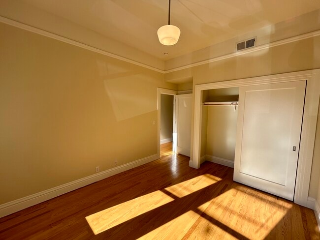 Building Photo - 3220B 23rd St