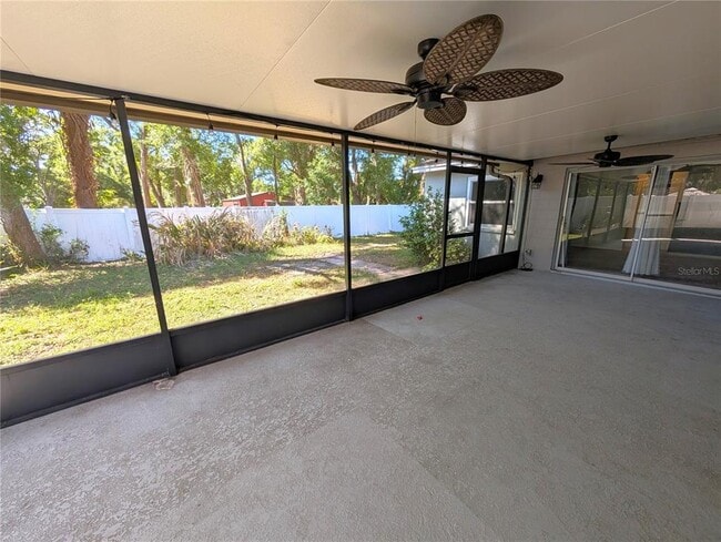 Building Photo - 719 Regent Cir S