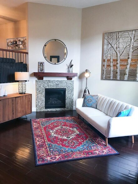 Building Photo - 353 Esfahan Ct