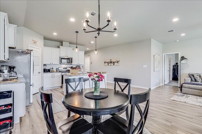 Building Photo - 7213 Adler Dr