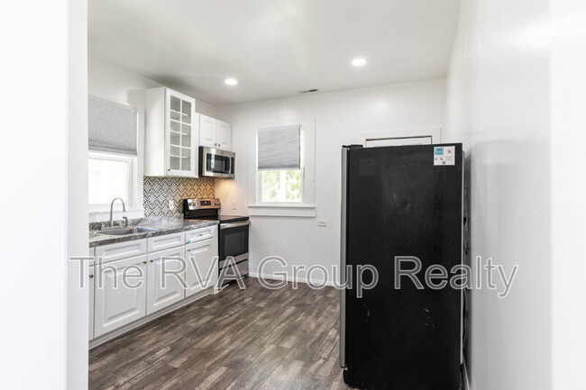 Building Photo - 5409 Blue Ridge Ave