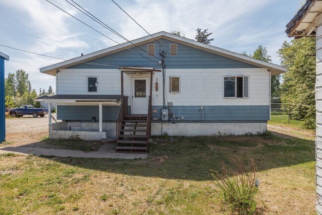 Building Photo - 812 Andrew St