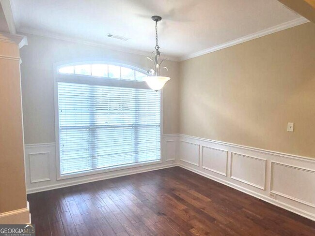 Building Photo - 2123 Worrall Hill Dr