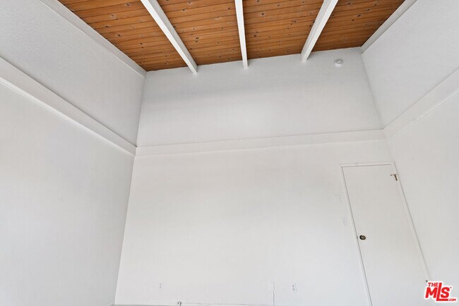 Building Photo - 106 Cresta Verde Dr