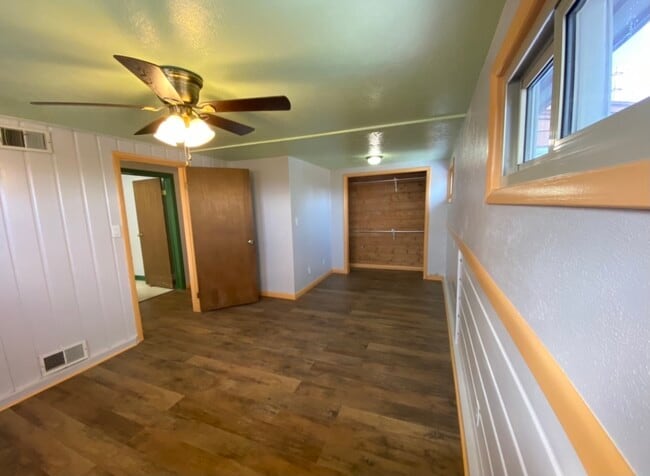 Building Photo - 6211 N College Dr