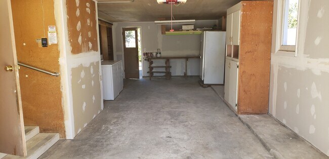 Building Photo - Excellent, Well Preserved and Restored 3 Bedroom Home - Available Soon!