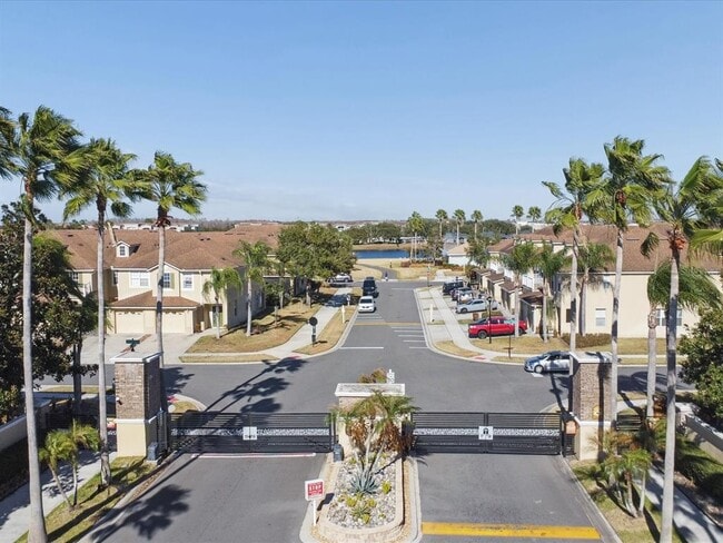 Building Photo - 2949 Langdon Ln S