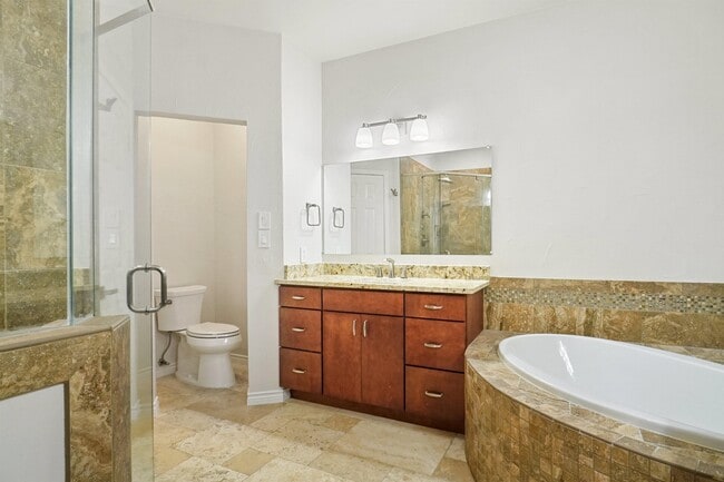 Building Photo - 1917 Cresson Dr