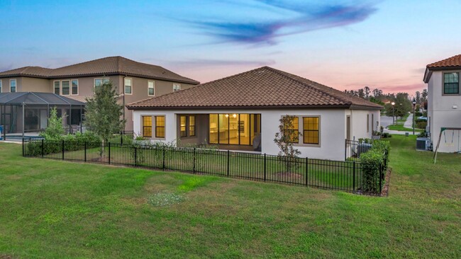 Building Photo - Gorgeous Starkey Ranch Home