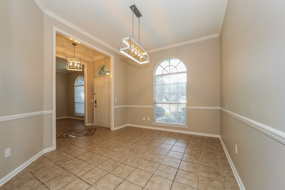 Building Photo - 12127 Rush Creek Dr N