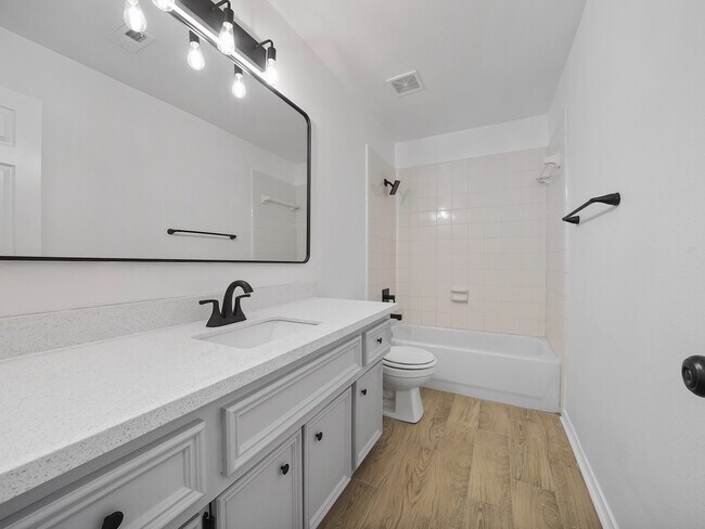 Building Photo - 14206 Windy Ridge Ln