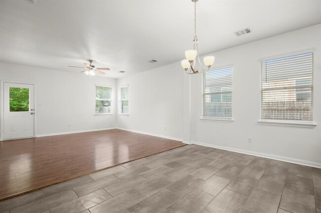 Building Photo - 1300 Estival Dr