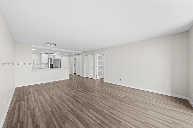Building Photo - 16740 NE 9th Ave