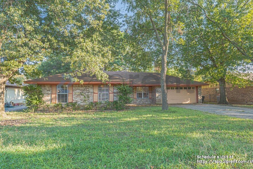 Building Photo - 1033 Princeton Pl